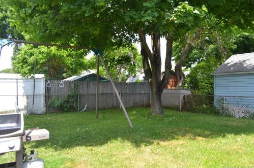 13 Holbrook St, Milford CT 06460-5133 exterior