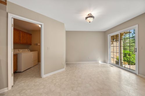 52064 Southview Rdg, Macomb Township MI 48042-1120 exterior