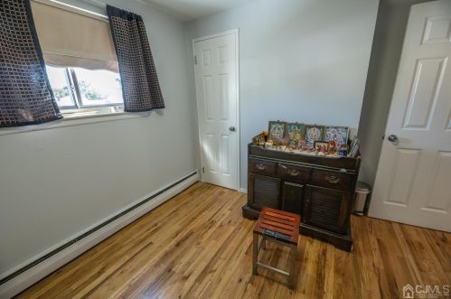 15 Sims Rd, Edison NJ 08817-3034 exterior