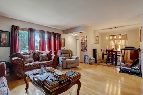 9600 Morgan Ave, Milwaukee WI  53228-1427 exterior