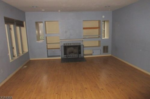 17 Tranquility Rd, Andover NJ 07821-4533 exterior