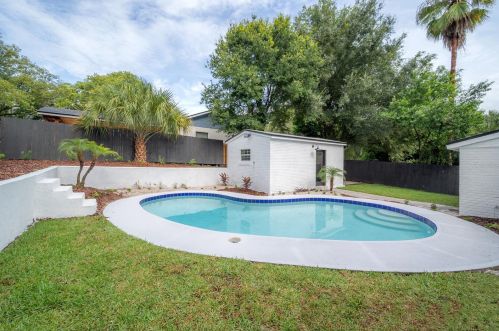 7202 15th St, Tampa FL  33610-1210 exterior