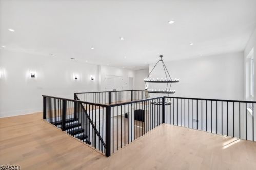 1306 Pleasant Valley Way, Town Center NJ  07052-1421 exterior