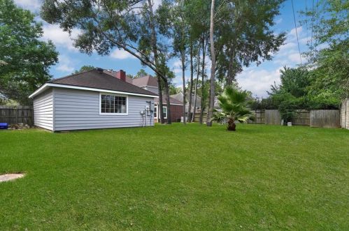 3719 Clover Vly Dr, Humble TX 77345-3060 exterior