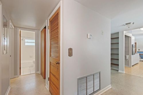 12403 53rd St, Tampa FL 33617-1451 exterior