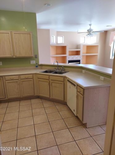 537 Aspenwood St, Green Valley AZ 85614-5976 exterior