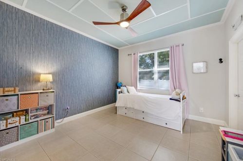 8312 Laurel Lk Blvd, Naples FL 34119-6789 exterior