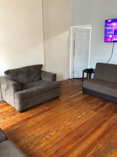 73 St, Union City NJ 07086-7101 exterior