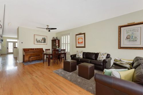 344 Scott St, Chicago IL 60610-0043 exterior