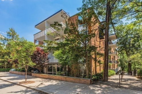 100 Marion St, Brookline MA 02446-4725 exterior