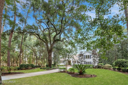 61 Manchester Ct, Bluffton SC 29910-7455 exterior