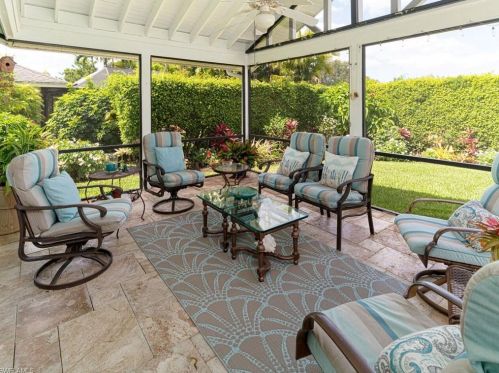 2309 Kings Lk Blvd, Naples FL 34112-5306 exterior