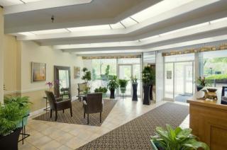 1530 Beacon St, Brookline MA  02446-2623 exterior