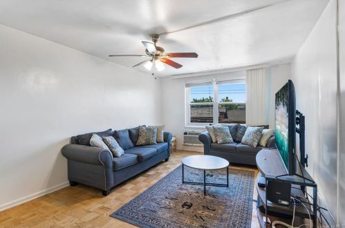 75 238th St, Bronx NY  10463-4239 exterior