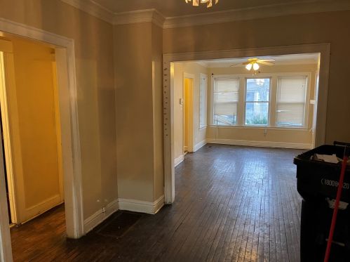 6350 Rhodes Ave, Chicago IL  60637-3311 exterior