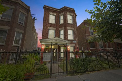 5927 Rockwell St, Chicago, IL 60659-4002