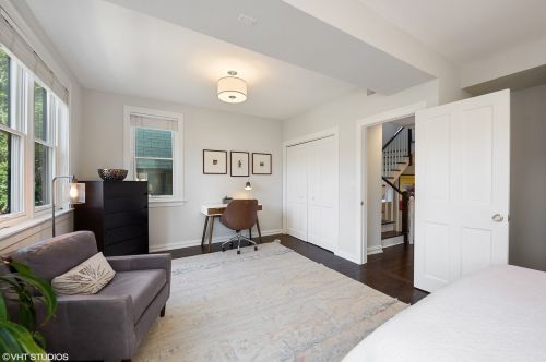 1321 Nelson St, Chicago IL 60657-3103 exterior