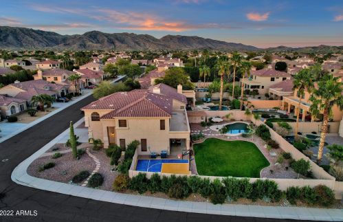 16647 15th Dr, Phoenix AZ  85045-0773 exterior