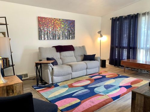 1328 Mendell Dr, Saint Louis MO 63130-1516 exterior