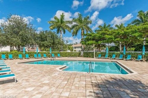 16072 Caldera Ln, Naples FL 34110-2819 exterior