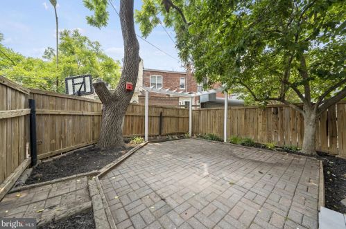 1351 G St, Washington DC 20003-3022 exterior