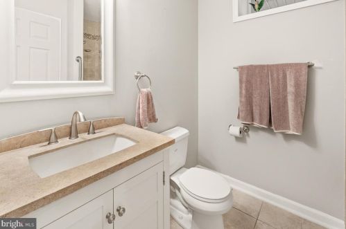 7327 Coventry Dr, Middletown MD 21769-6636 exterior