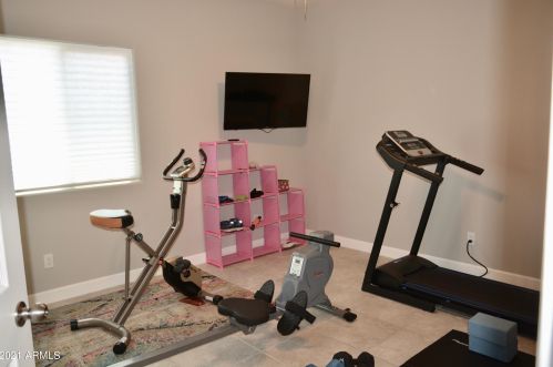 1801 5 Ave, Phoenix AZ 85003-2721 exterior