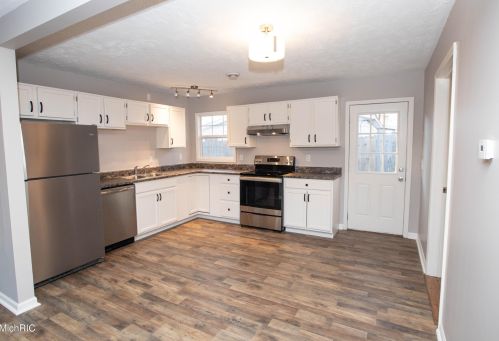 1404 Mosel Ave, Kalamazoo, MI 49004-1048