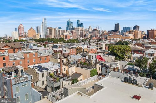 833 Bainbridge St, Philadelphia PA  19147-2009 exterior