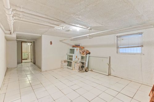 6328 Mozart St, Chicago IL 60659-1521 exterior