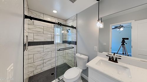 3041 Elm St, Phoenix AZ  85016-5036 exterior