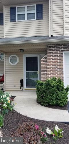 151 Cardinal Ln, Hummelstown PA  17036-8755 exterior