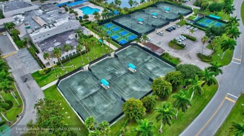 7572 Is Breeze Ter, Boynton Beach FL 33437-5403 exterior