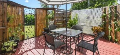 8971 Lawrence Rd, Boynton Beach FL 33436-2004 exterior