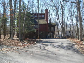 206 Mayfield Ct, East Stroudsburg PA  18301 exterior