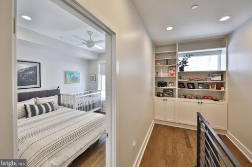 1427 Kater St, Philadelphia PA 19147-1851 exterior