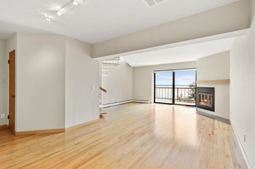 404 Blount St, Madison, WI 53703-3580