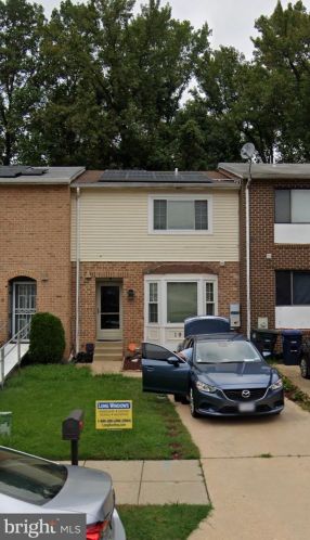 1922 Valley Ter, Washington, DC 20032-4626