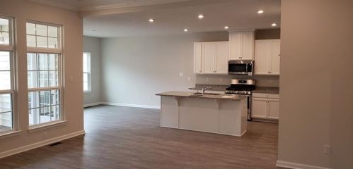 122 Pine Valley Dr, Pittsburgh PA  15229-2219 exterior