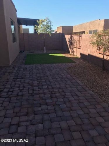 8969 Lee St, Tucson AZ  85715 exterior