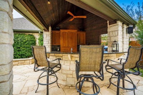 9904 Charthouse Cv, Austin TX 78730-3566 exterior