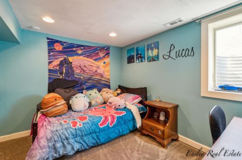 1238 Richmond St, Grand Rapids MI 49504-2762 exterior