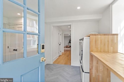 4420 Fessenden St, Washington DC  20016-4054 exterior