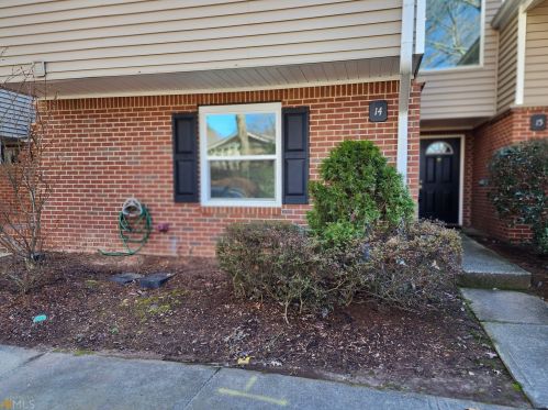 14 Dunwoody Springs Dr, Atlanta GA  30328-4552 exterior