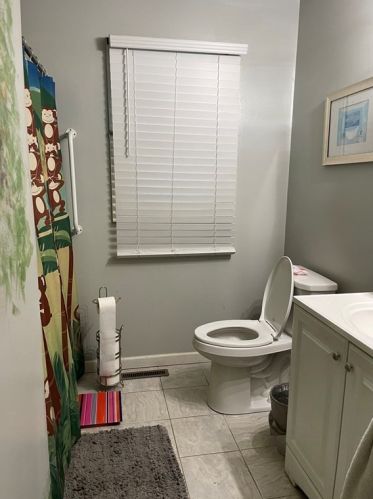 138 Avery St, Springfield MA 01119-1108 exterior