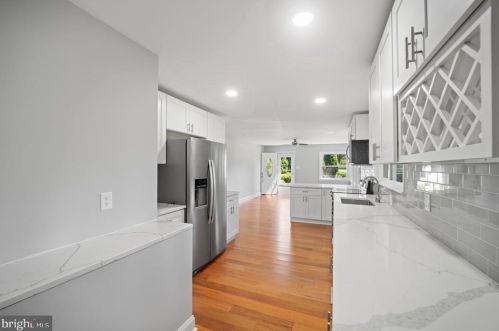 21 Wyncroft Dr, Media PA 19063-4842 exterior