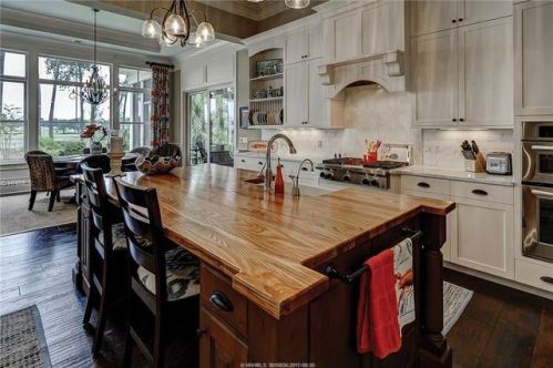 10 Spring Hill Ct, Bluffton, SC 29910-4917