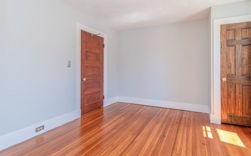 201 Longmeadow St, Springfield MA 01106-1337 exterior