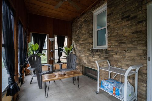 214 80th St, Milwaukee WI  53214-1419 exterior