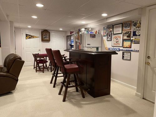 14 Brookwood Dr, Concord NH 03301-1800 exterior